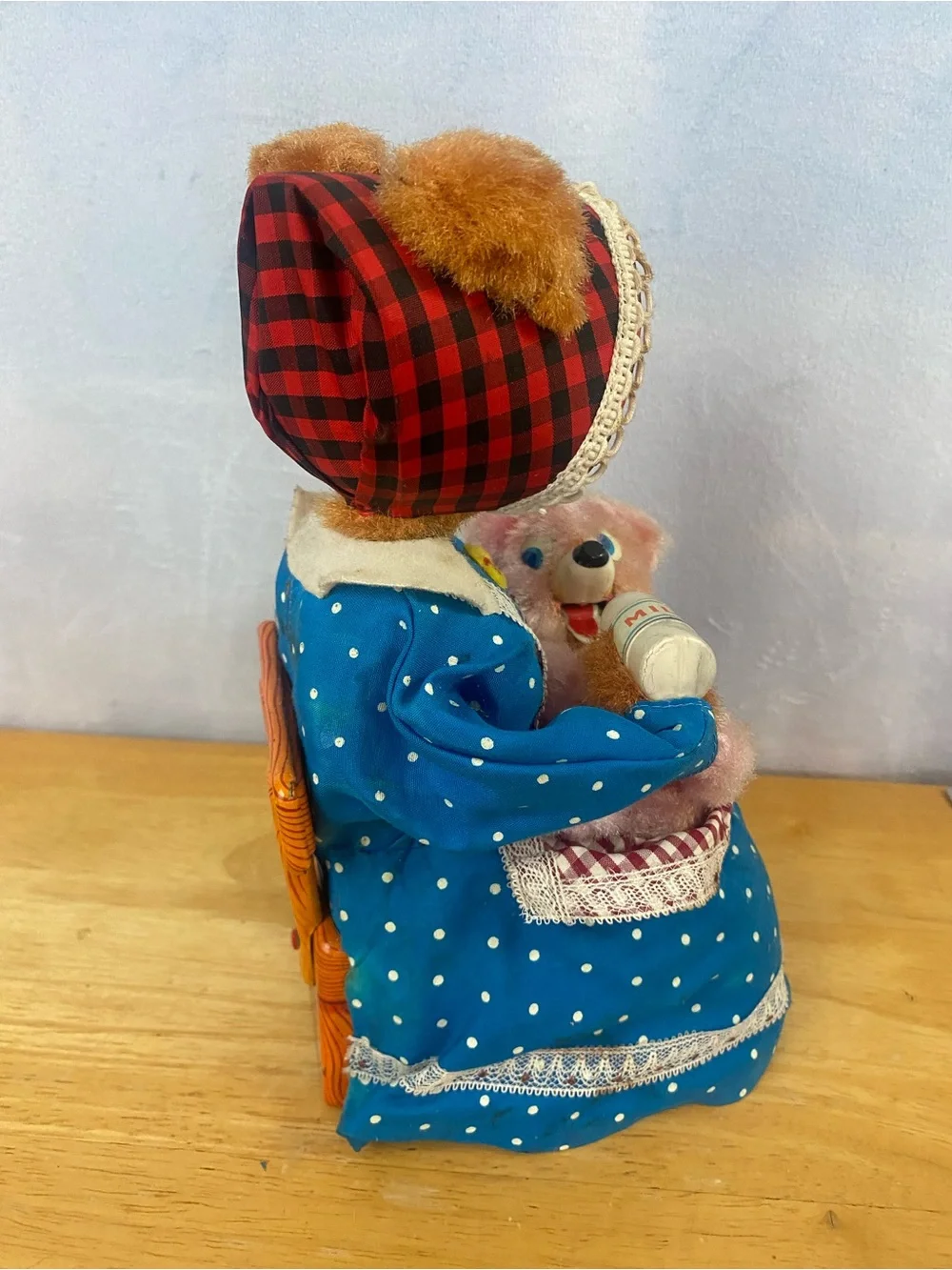 Vintage 1950s/60s Yonezawa Hungry Baby Bear Toy with Box